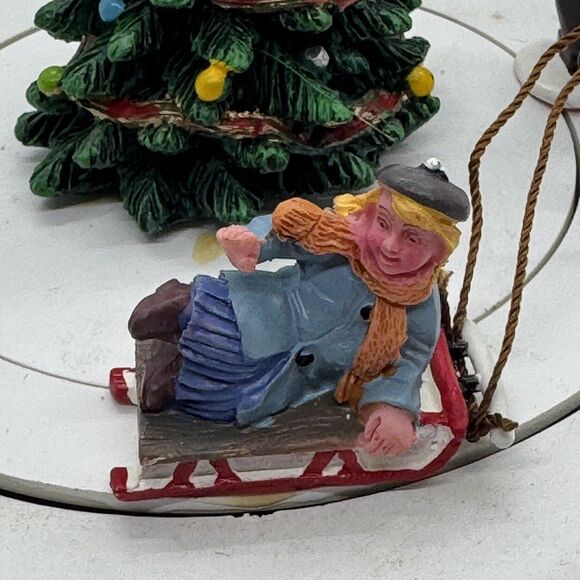 Lemax Coventry Cove Racing Rover Sled Tree Christmas 2006 Lights Only READ - Picture 4 of 16